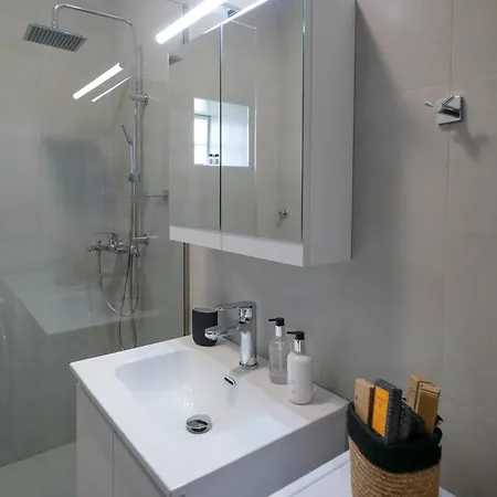 Deluxe * Tríkala
